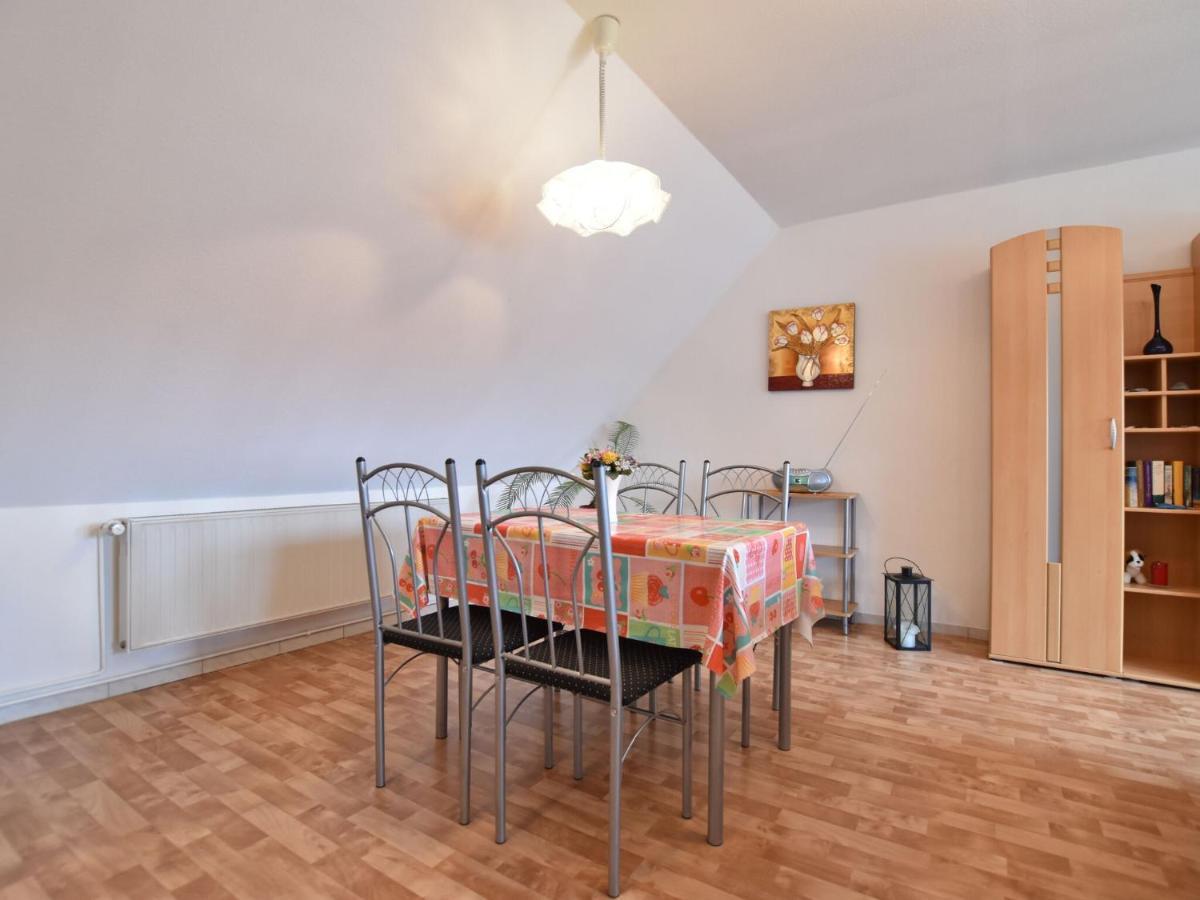 Attractive Apartment In Kluetz Near The Sea Extérieur photo