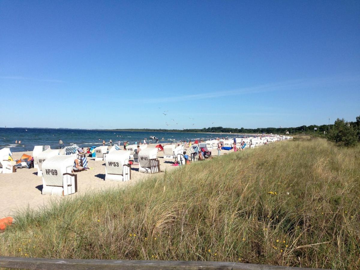 Attractive Apartment In Kluetz Near The Sea Extérieur photo